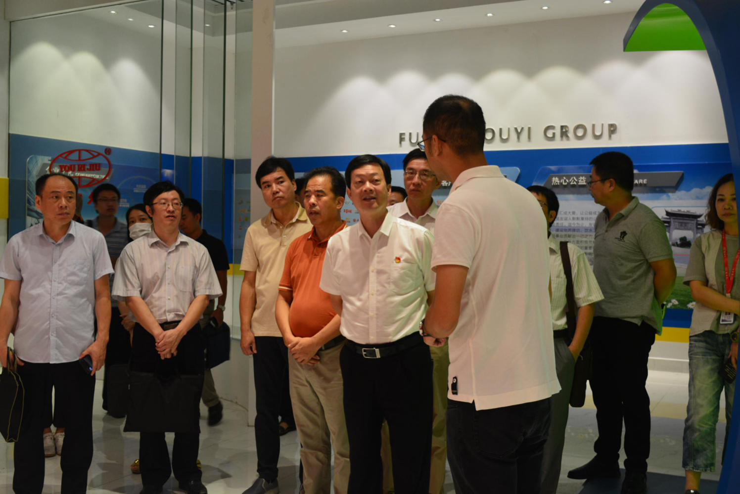 福建省工信厅辅导一行莅临pg电子游戏集团调研